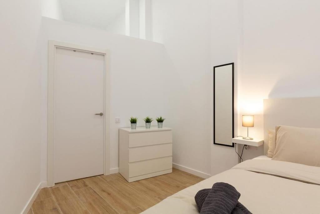 Апартаменты Nuevo Loft En Playa Y Cerca Del Centro, Ac Y Wifi Валенсия Экстерьер фото