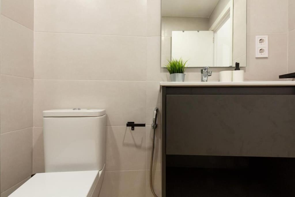 Апартаменты Nuevo Loft En Playa Y Cerca Del Centro, Ac Y Wifi Валенсия Экстерьер фото